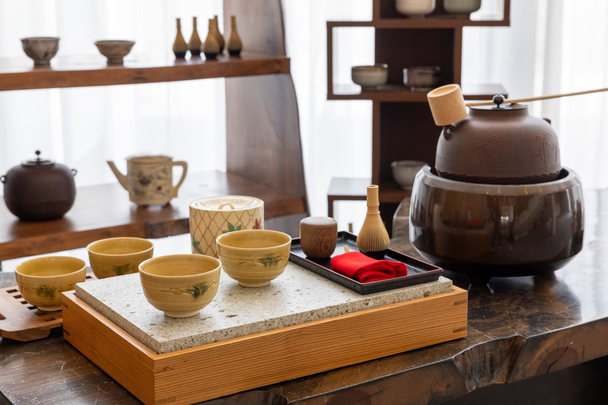 抹茶碗や茶筅など唐津茶のお点前道具