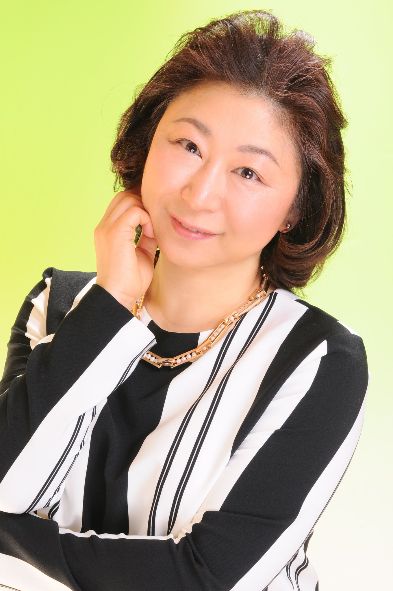 キュレーター役：小林優子