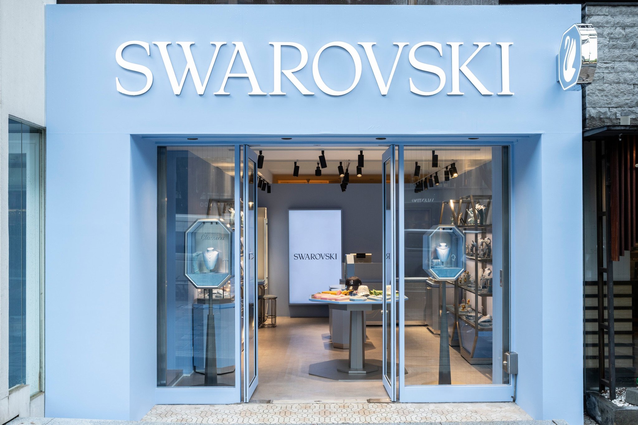 Swarovski 表参道ポップアップストア(外観)