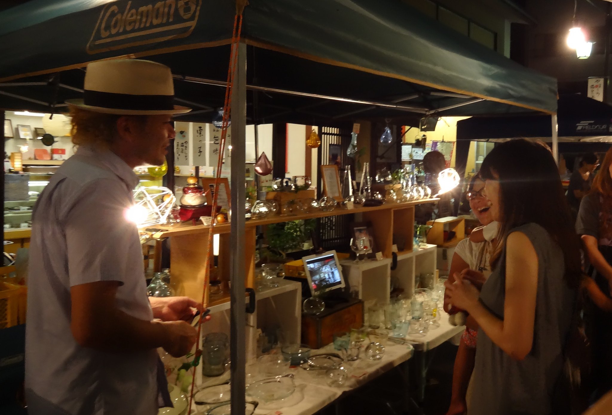 「やましろアートマーケット」会場の店舗