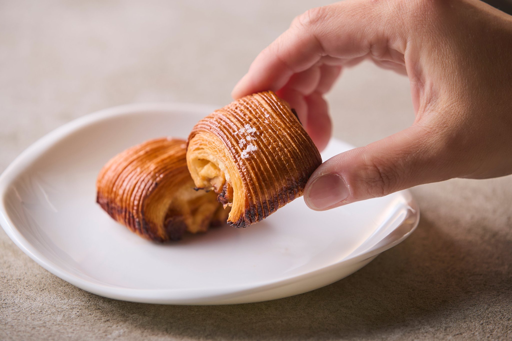 黒トリュフとポルチーニのパン・スイス