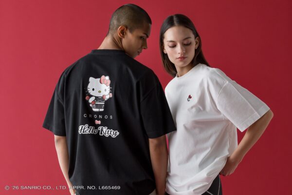 CRONOS×ハローキティ コラボTシャツ着用イメージ