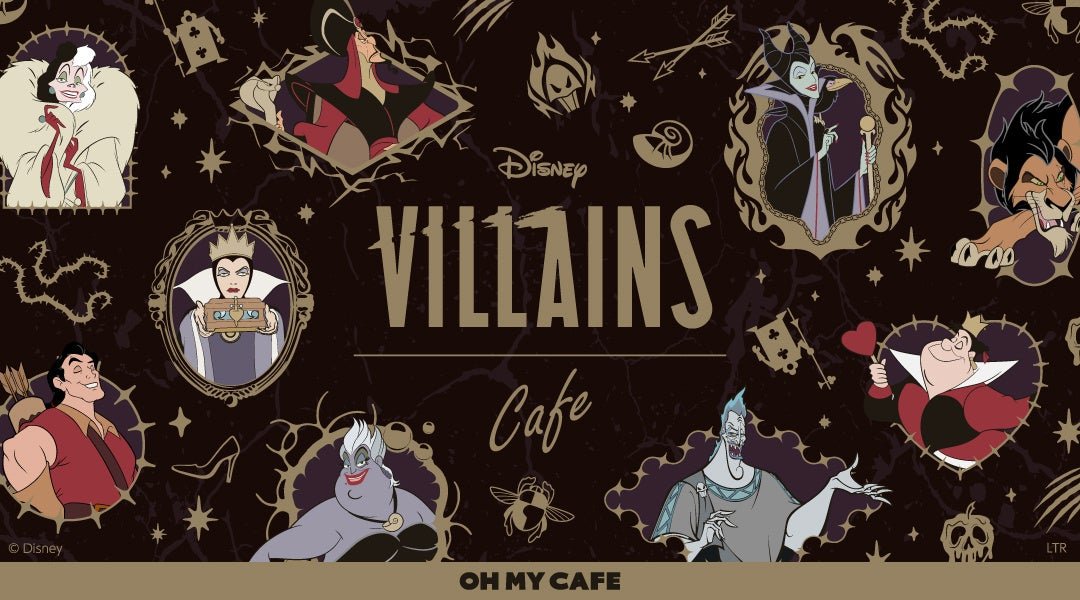 「Disney VILLAINS Cafe」ロゴとヴィランズの顔ぶれ
