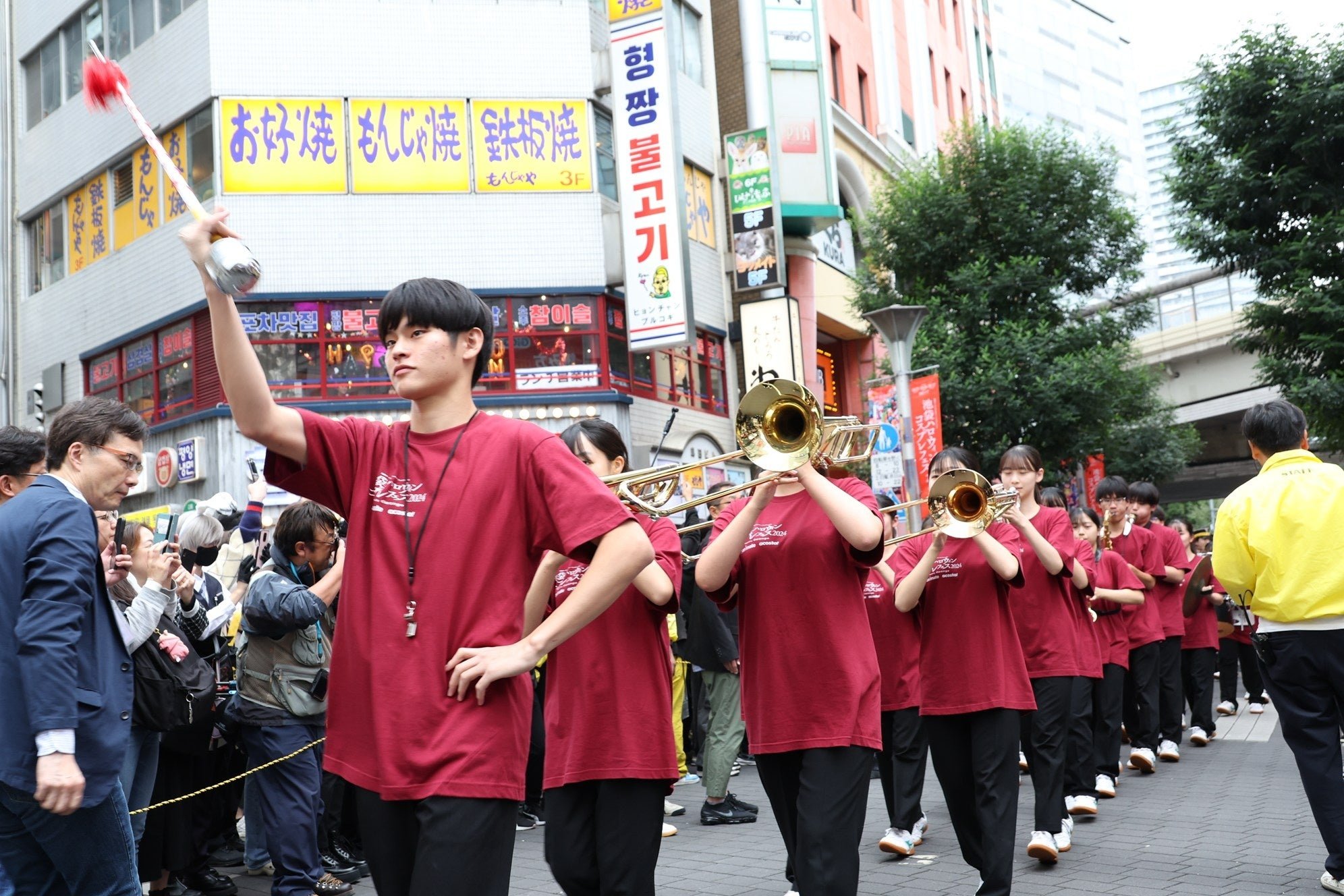 池ハロコスプレパレード2025の吹奏楽演奏