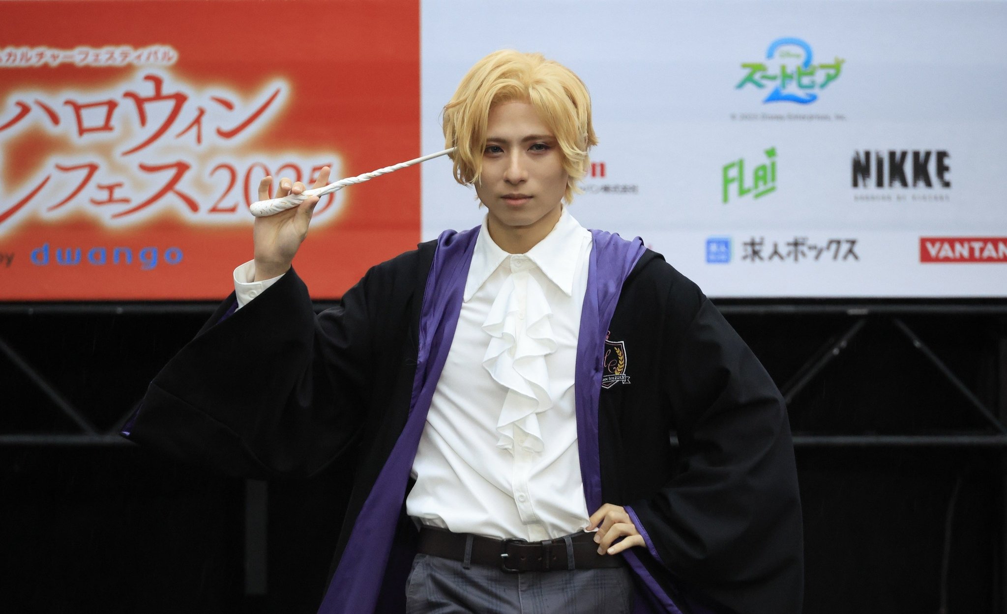 メインステージのコスプレイヤー(池ハロ2025)
