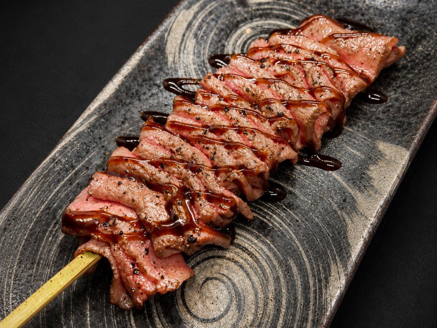 肉物語の紫峰牛の牛刺し串