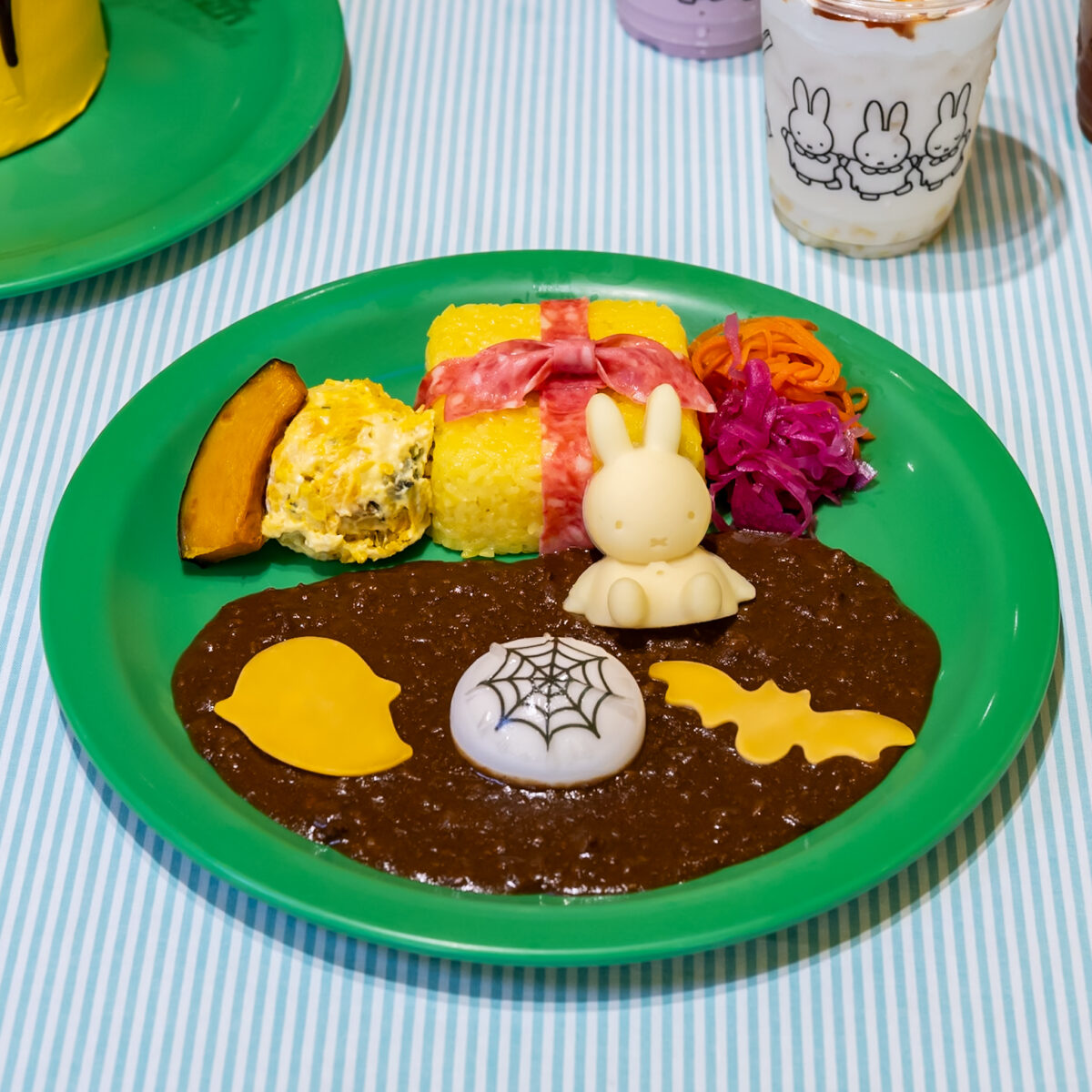 ミッフィーのわくわくギフトカレー ハロウィンver.の全体