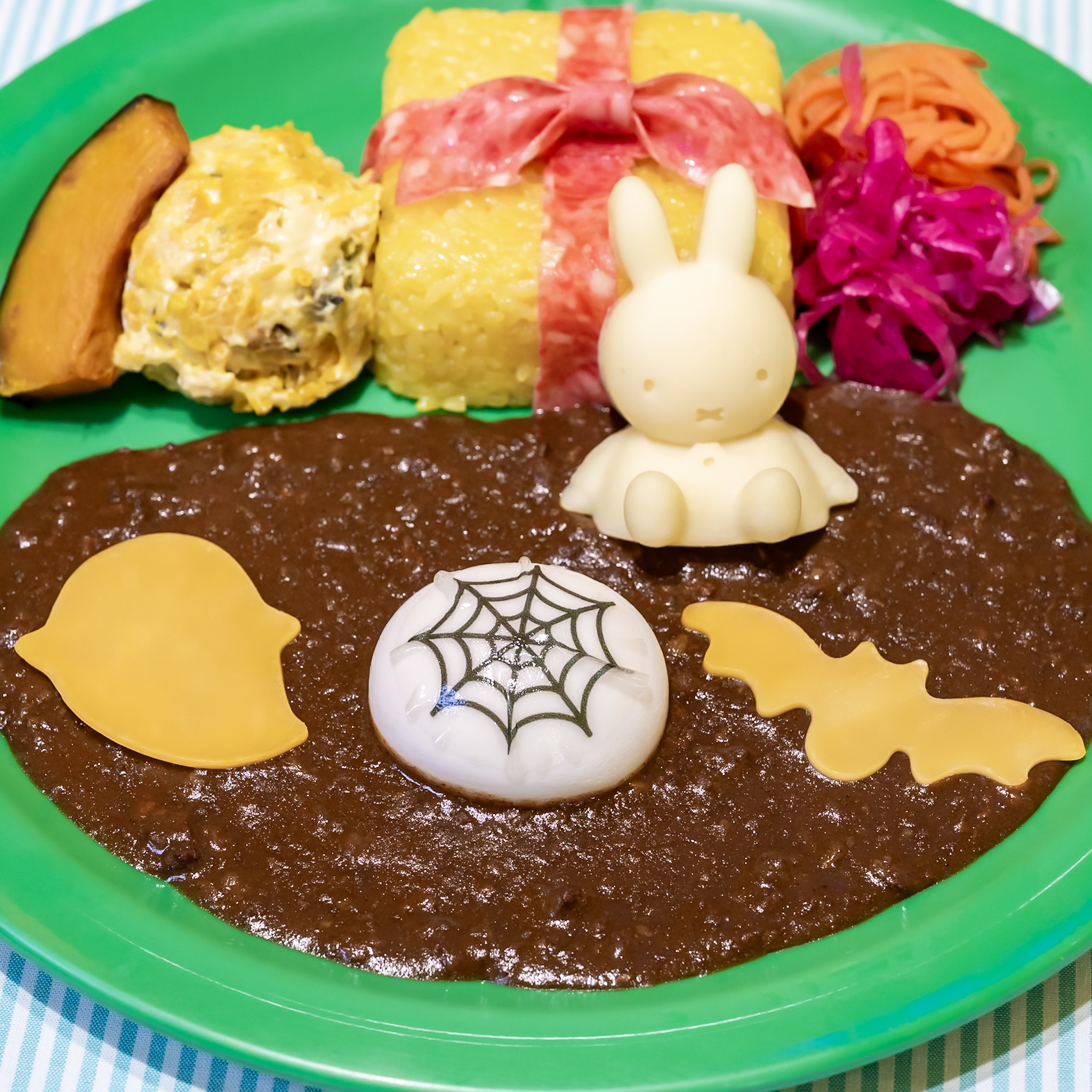 ミッフィーのわくわくギフトカレー ハロウィンver.のトッピング