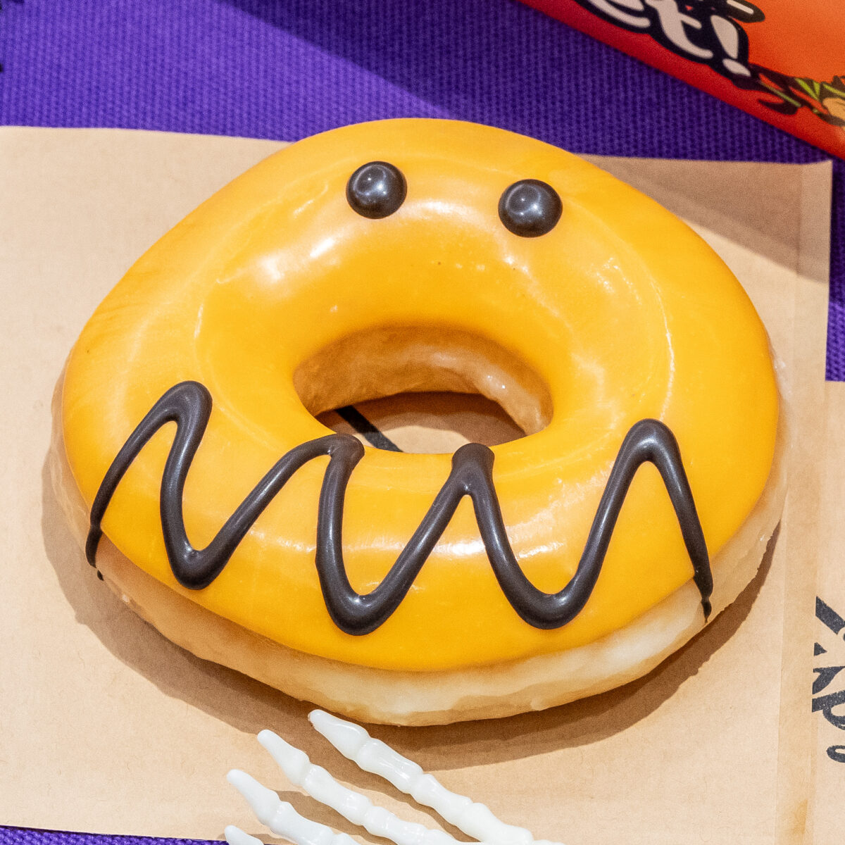 パンプキン スマイルのチョコで描いた顔