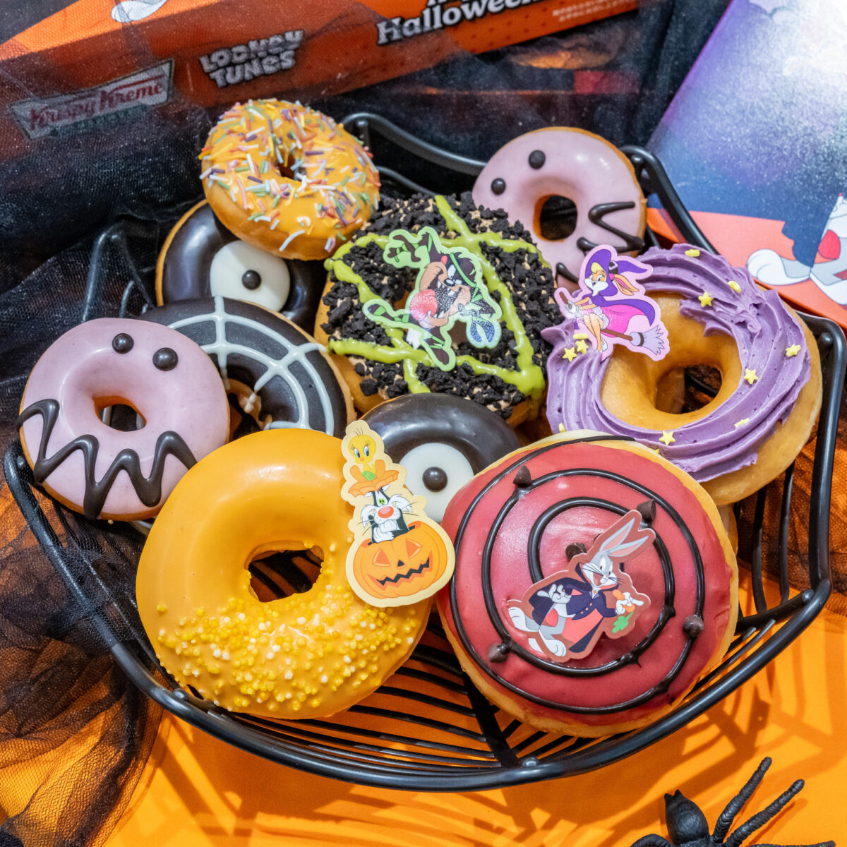 ハロウィン限定ドーナツとミニドーナツの詰め合わせ