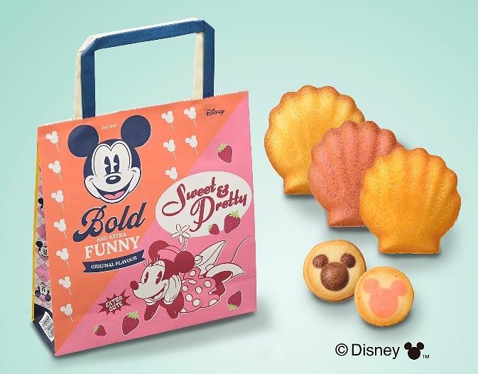 「<ディズニー>ハピネスバッグ(9個入)」と焼菓子