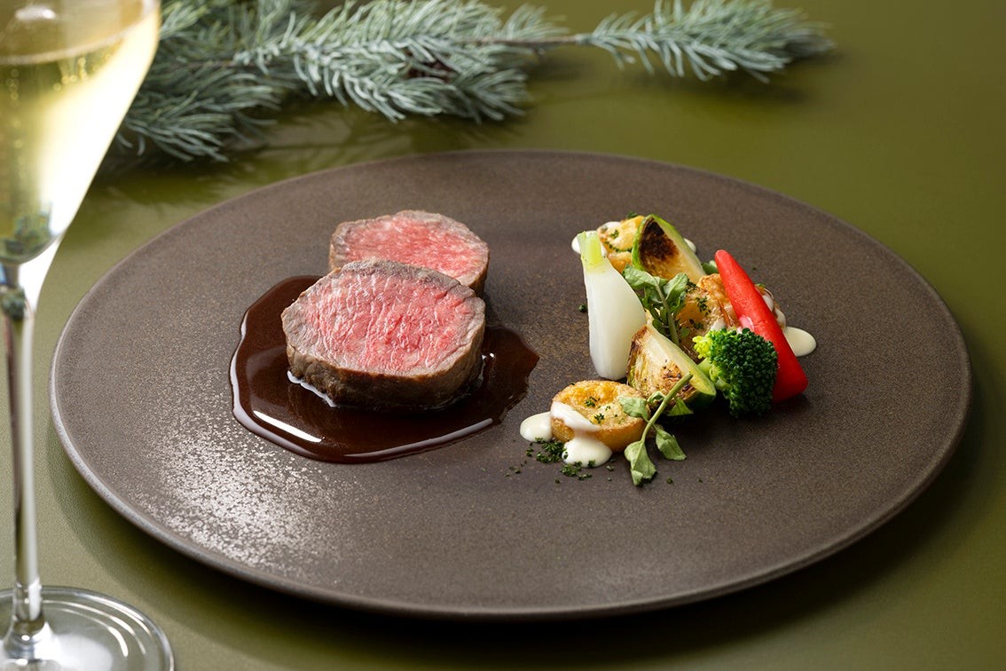 クリスマスディナー 黒毛和牛ロース肉のロースト