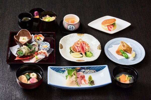 ホテル金沢 DINING TSUZUMI「香箱蟹会席」