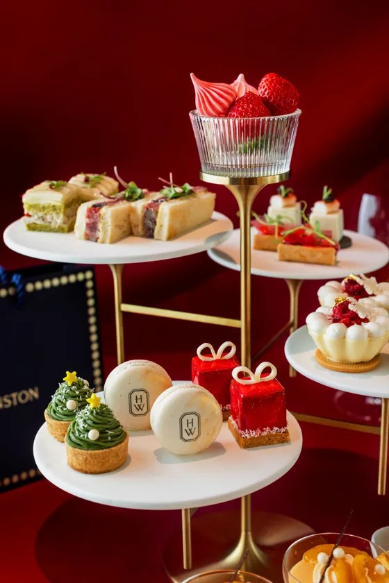 “HARRY WINSTON'S HOLIDAY”アフタヌーンティーのスタンド