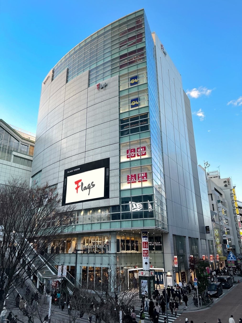 新宿フラッグスの外観