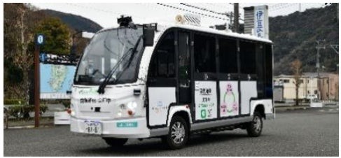 自動運転バス