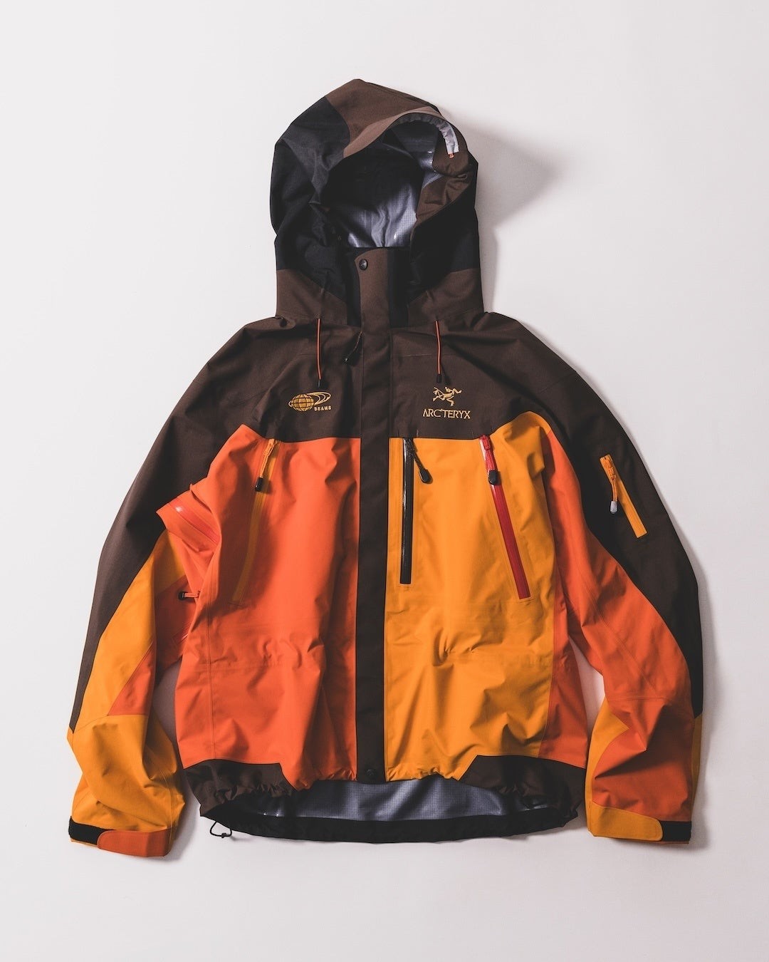 THETA AR JACKETのフロントフラットレイ