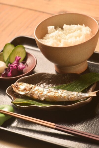 江戸の朝めしのご飯・焼き魚・漬物