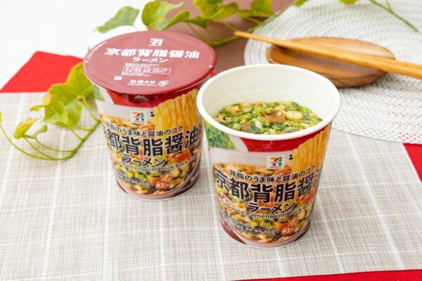 セブンプレミアム 京都背脂醤油ラーメン