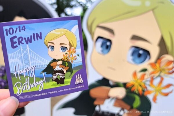 「エルヴィンバースデイ記念オリジナルステッカー」とエルヴィンのパネル