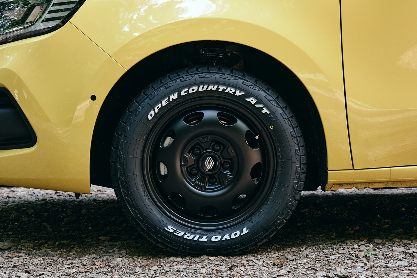 OPEN COUNTRY A/T IIIタイヤと16インチホイール