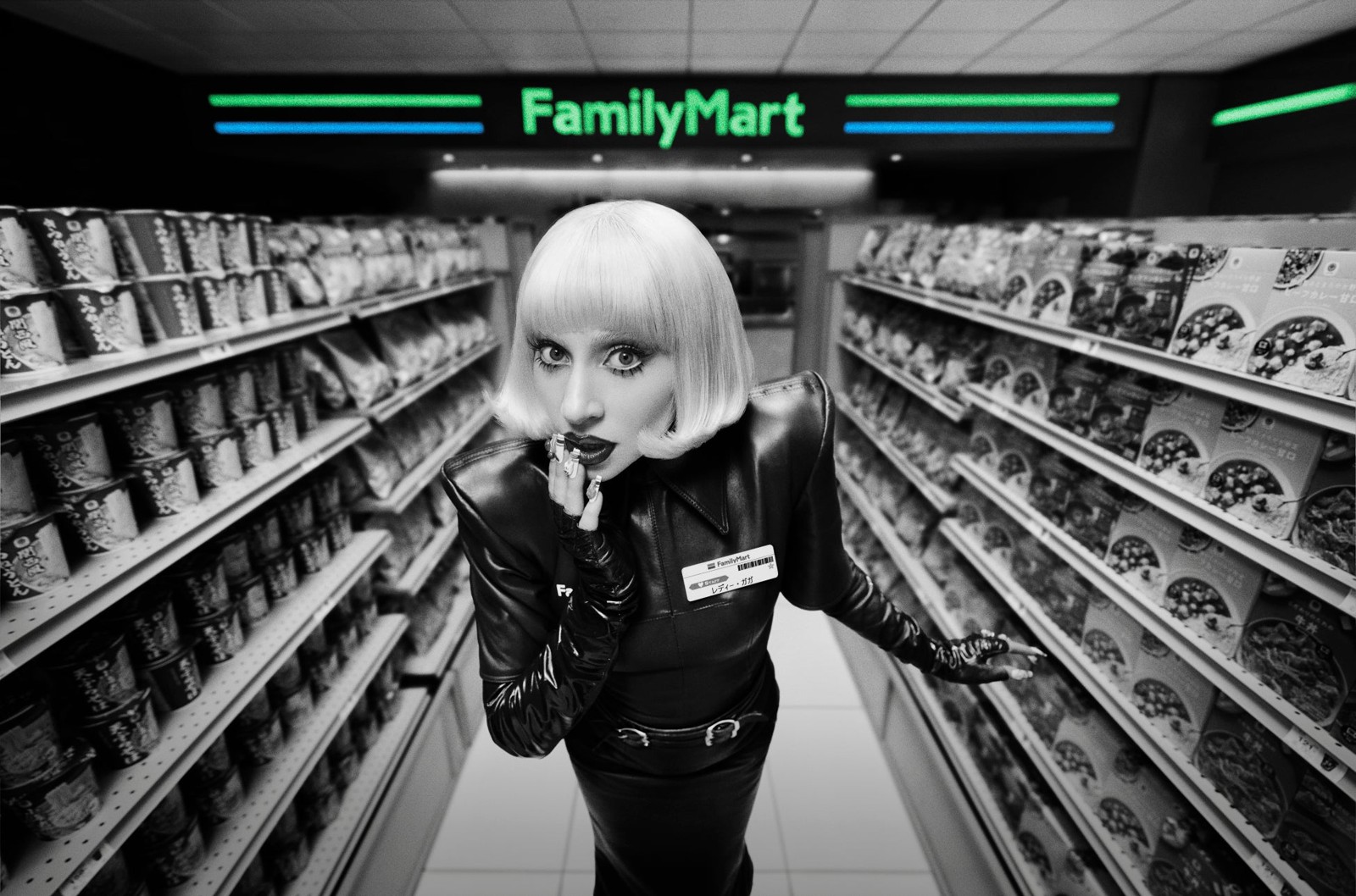 ファミリーマート新CM「ファミマではたらく?」篇