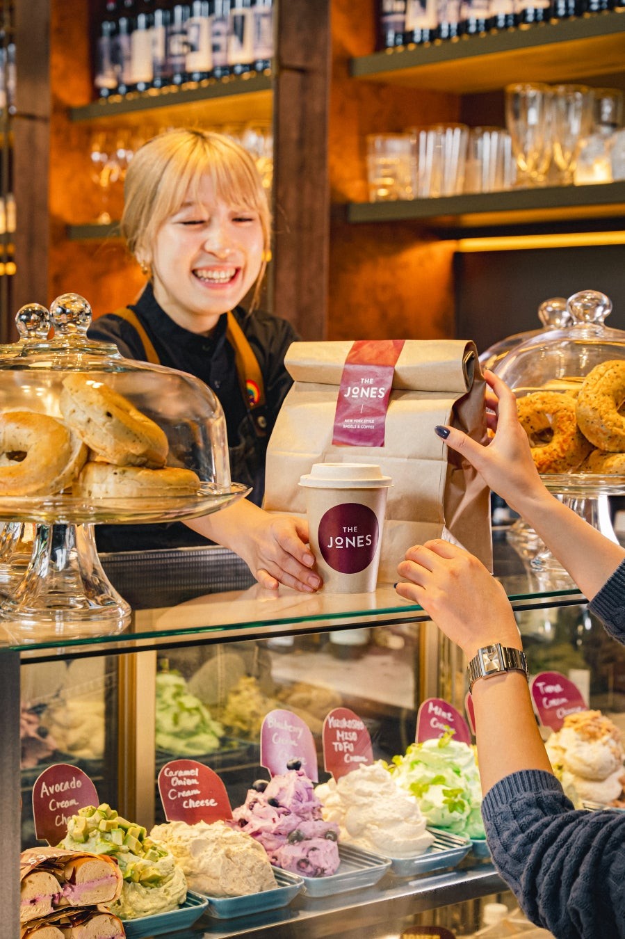 キンプトン新宿東京 The Jones Café & Bar NYベーグル