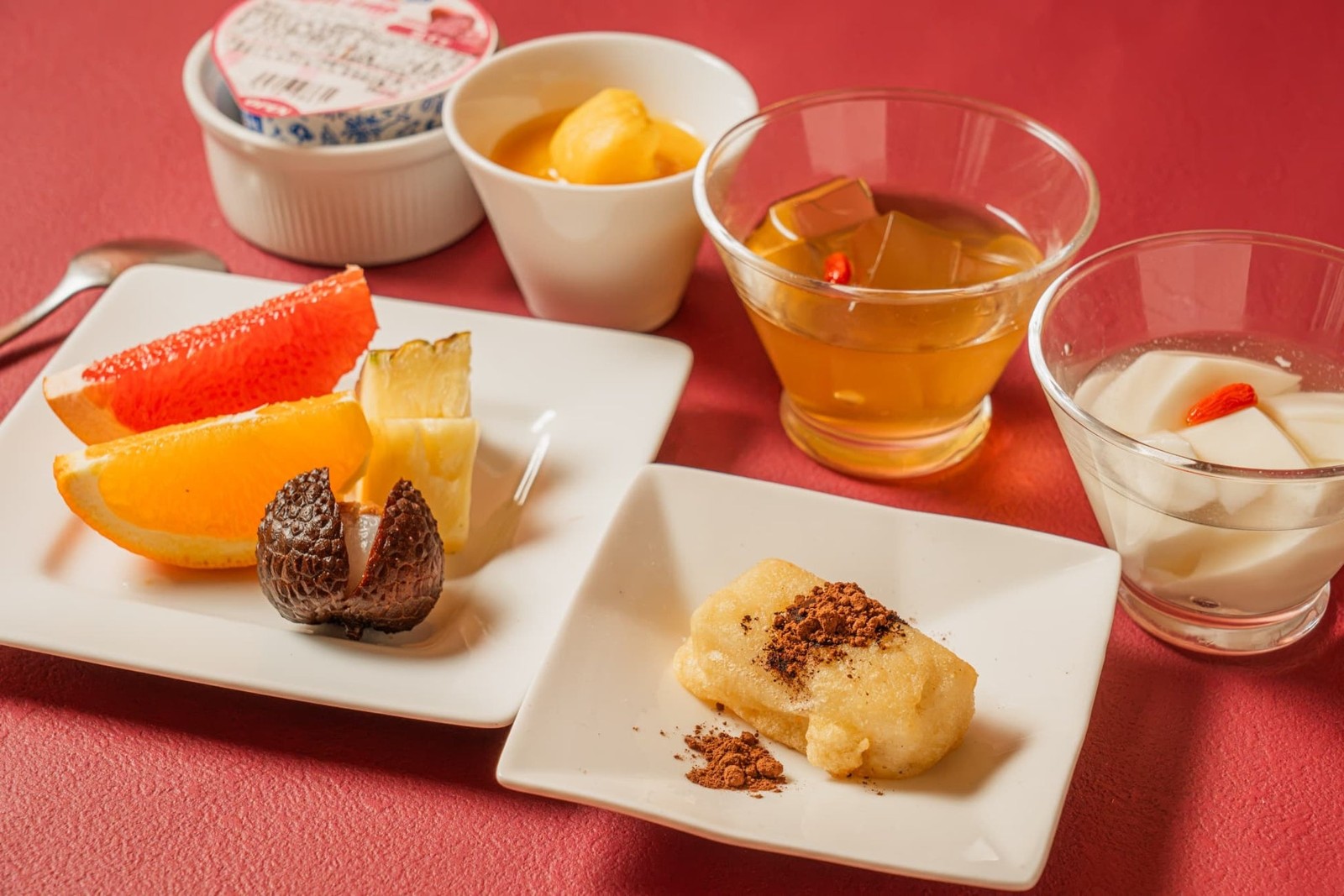 壺中天のスイーツ食べ放題メニュー