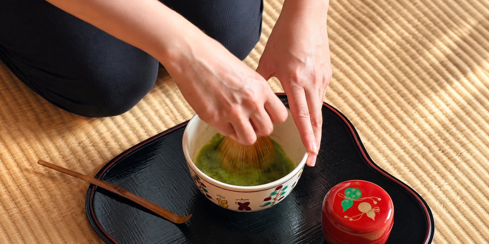 老松 嵐山店の和菓子づくり・茶席体験