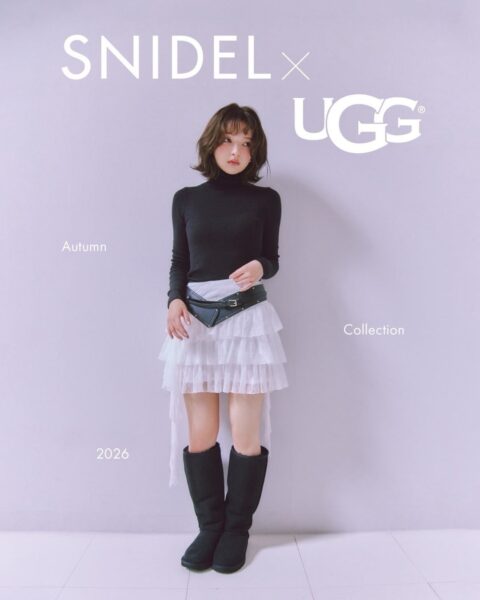 SNIDEL×UGG「Classic Ultra Tall」の着用イメージ