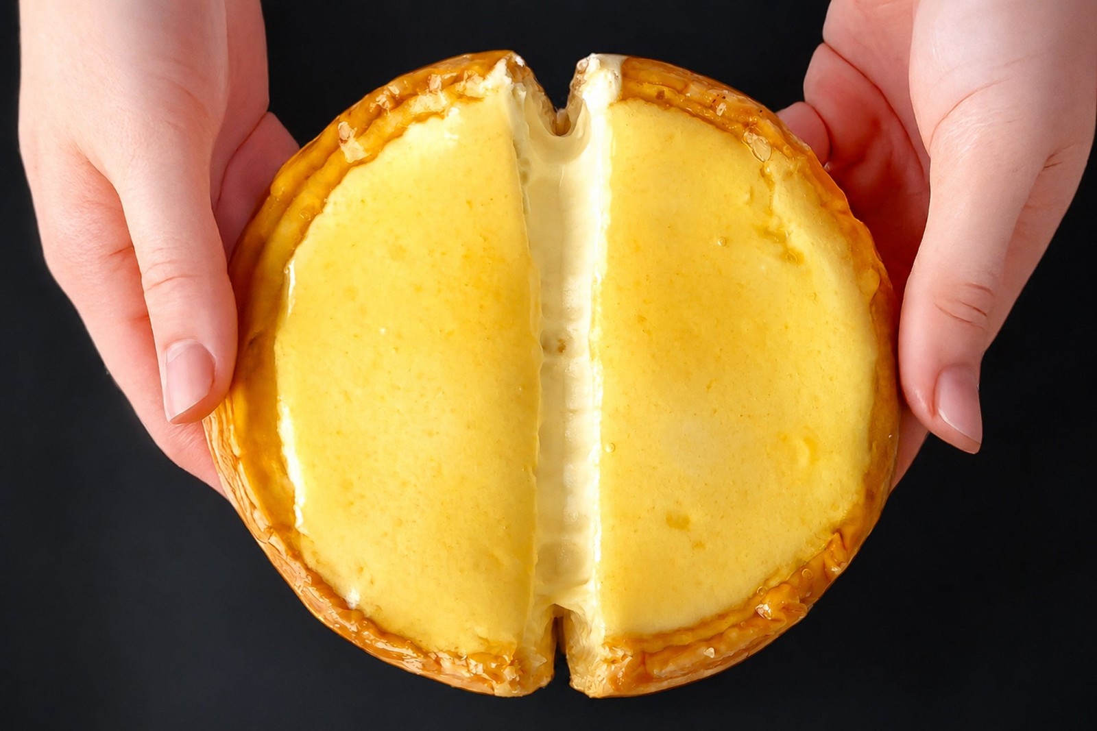 ふわとろチーズタルトの断面