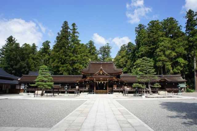 多賀大社で祈祷を受けた月替わりのお札