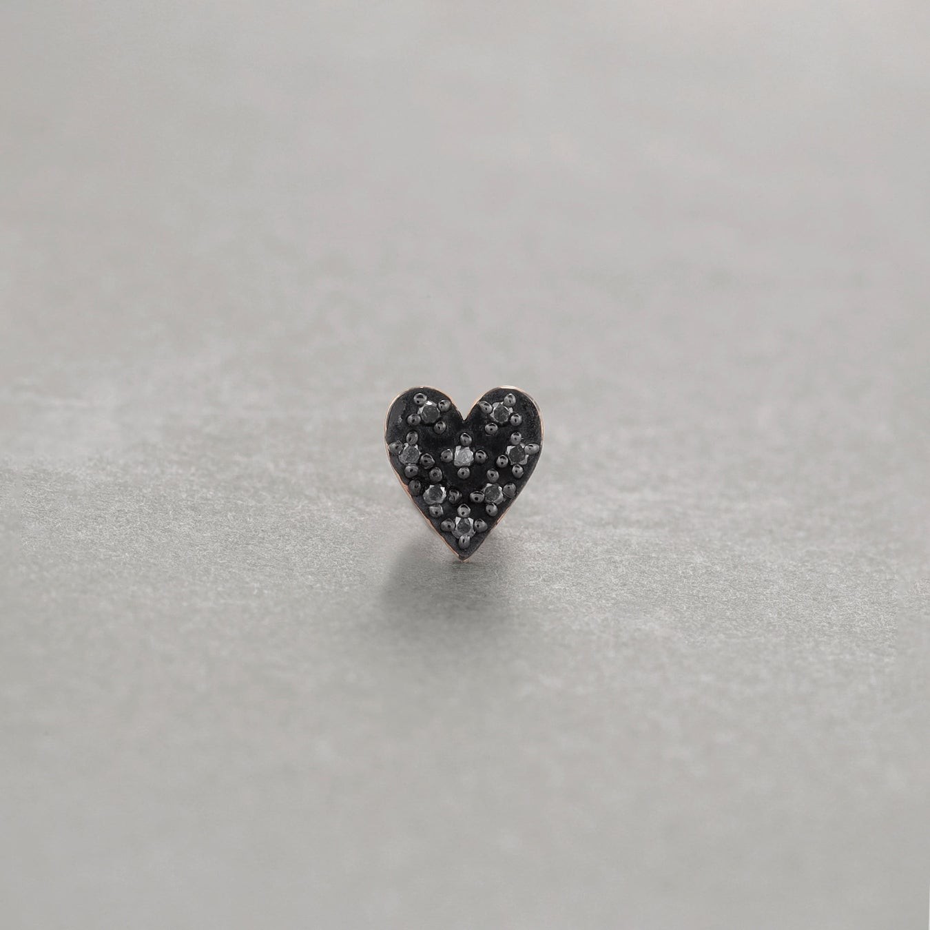 シングルピアス BIG LOVE so black