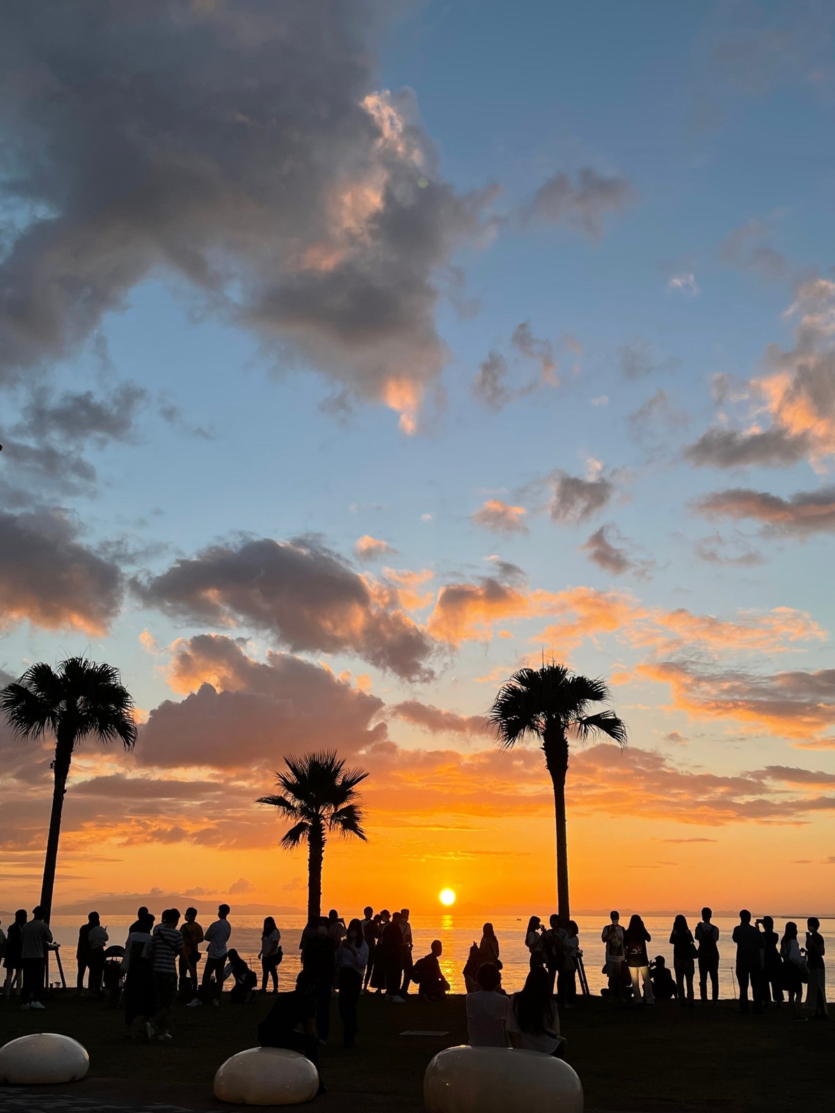 大阪湾に沈む夕日