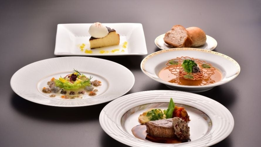 伊豆産の食材を使用したコース料理