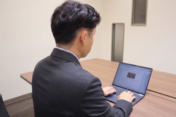 青山商事「ゼロプレッシャーシリーズ」リライブエンジン搭載スーツ
