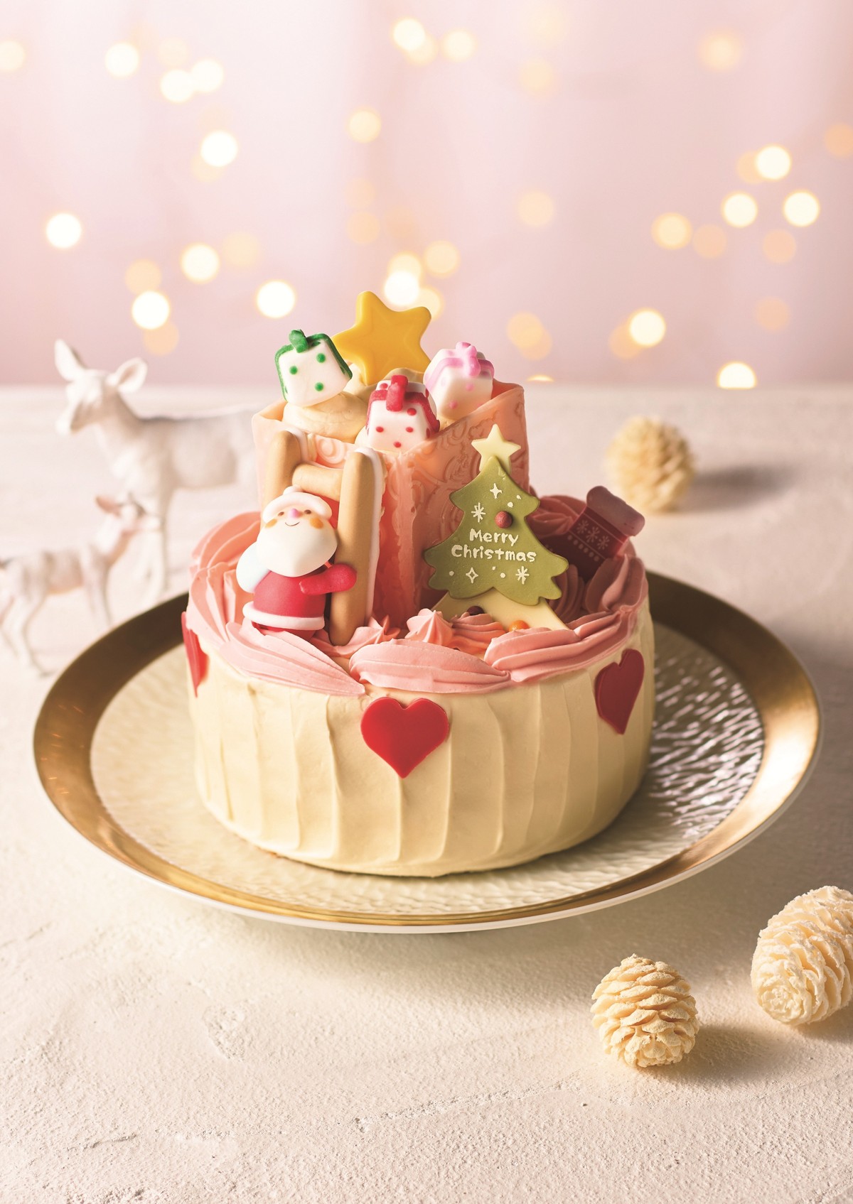 コロンバン「カドー・ダムール・ノエル」サンタクロースを飾ったクリスマスケーキ