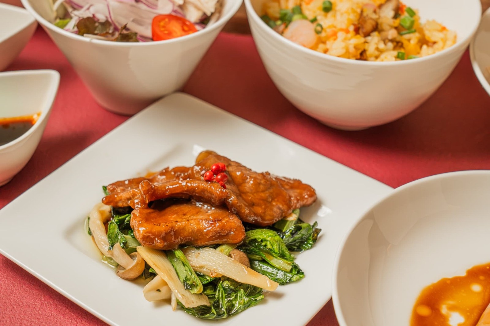 壺中天のセットメニュー新登場「サーロインと青菜の炒め」