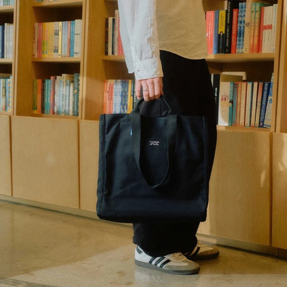 Ana Tomy バッグ（Library Tote）
