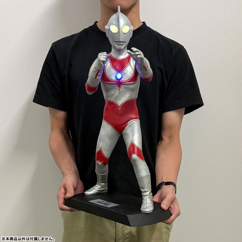 Ultimate Article 帰ってきたウルトラマン 完成品フィギュアのサイズ比較