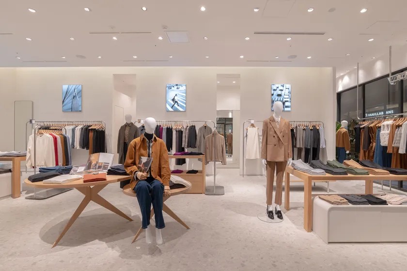 Theory 自由が丘ミューズスクエア店の店内