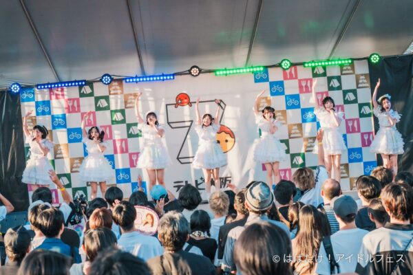 KAWAII LAB. MATES