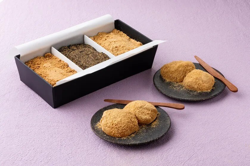 風味の違う三種のきな粉(ふくゆたか・黒ごま・深煎り)