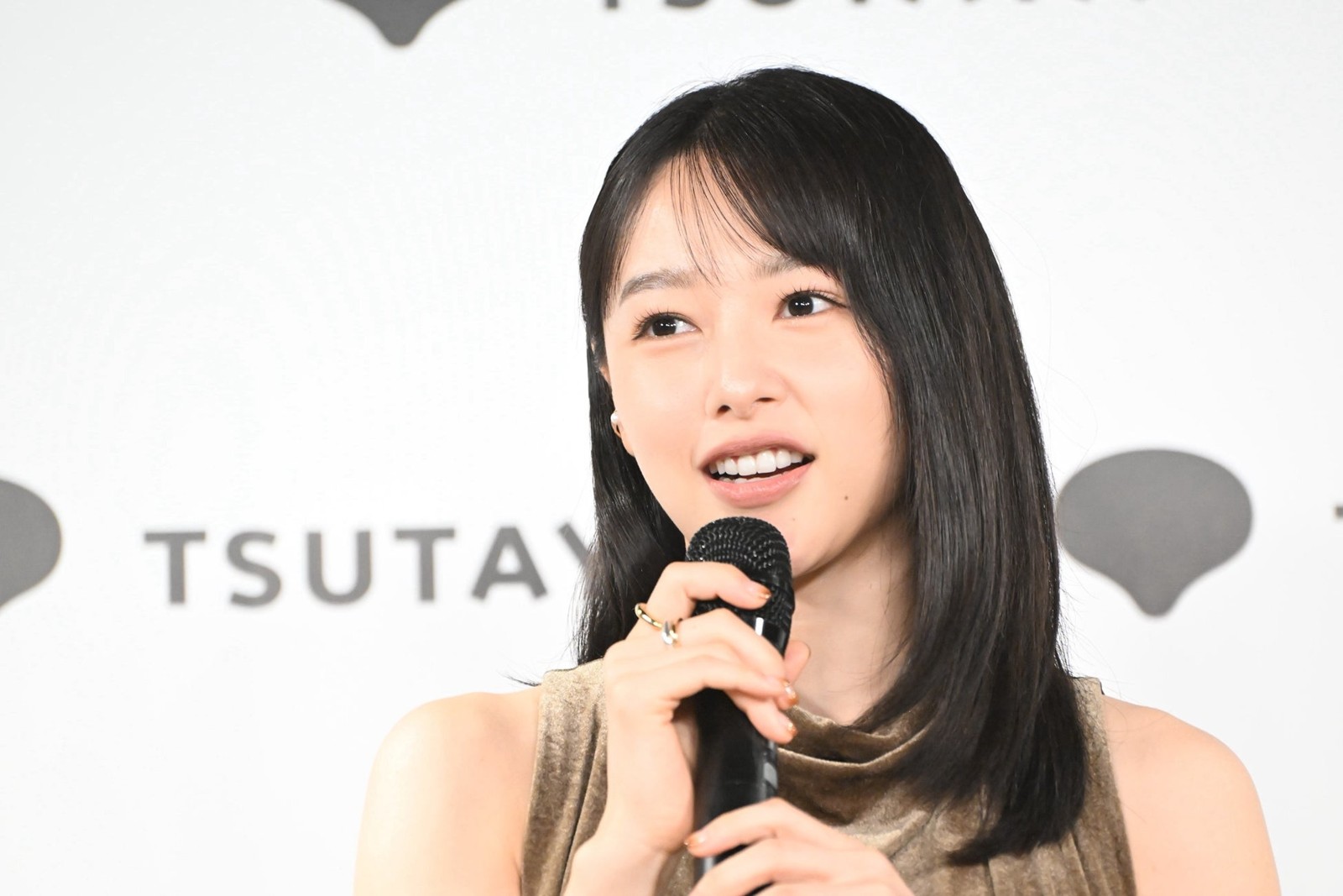 20代を振り返って語る桜井日奈子