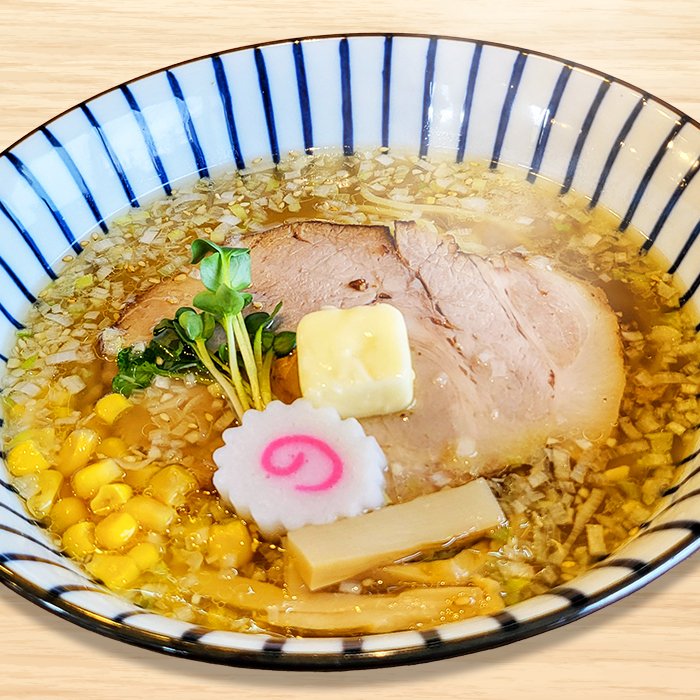 バターとコーンをのせた醤油塩らーめん