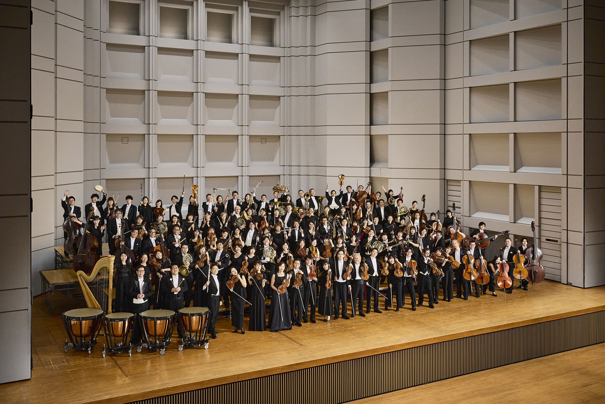 東京フィルハーモニー交響楽団の団体写真