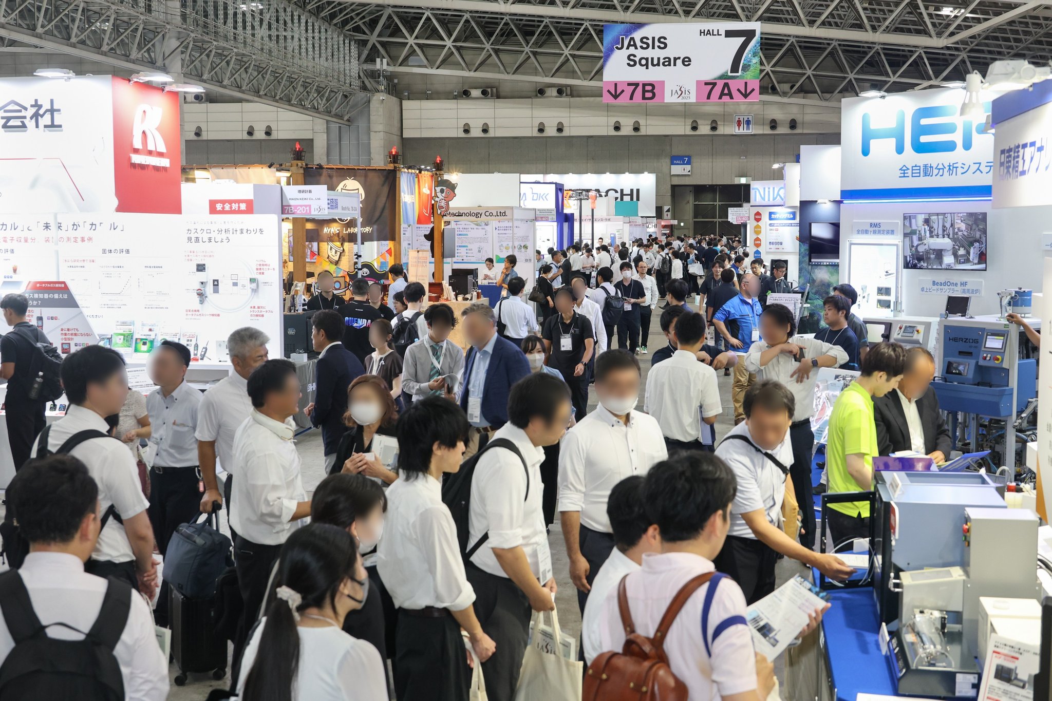 JASIS Square HALL 7の来場者