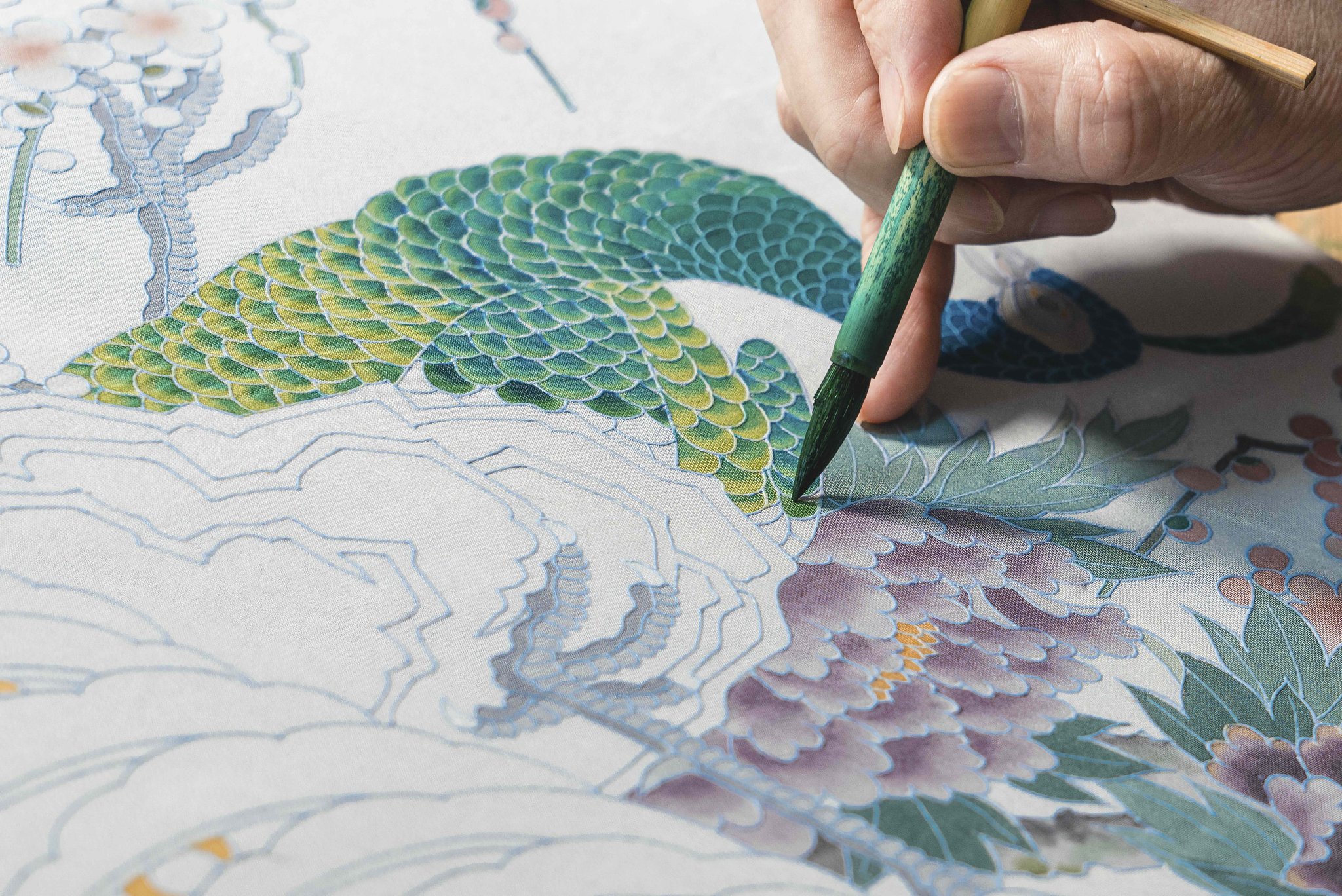 手描き友禅の技術をレザーへ