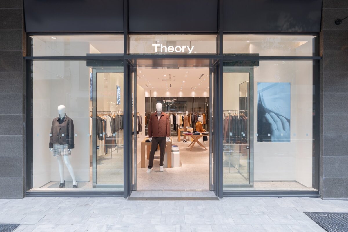 Theory 自由が丘ミューズスクエア店