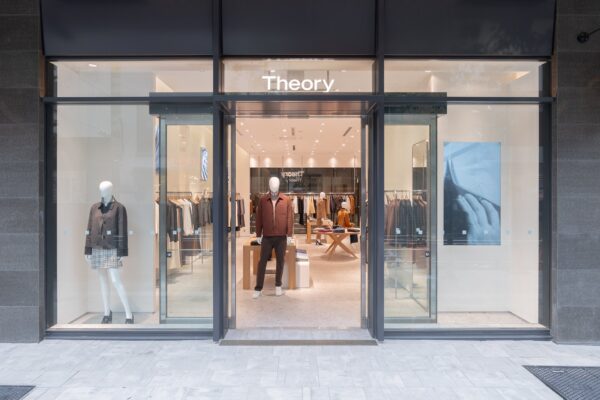 Theory 自由が丘ミューズスクエア店